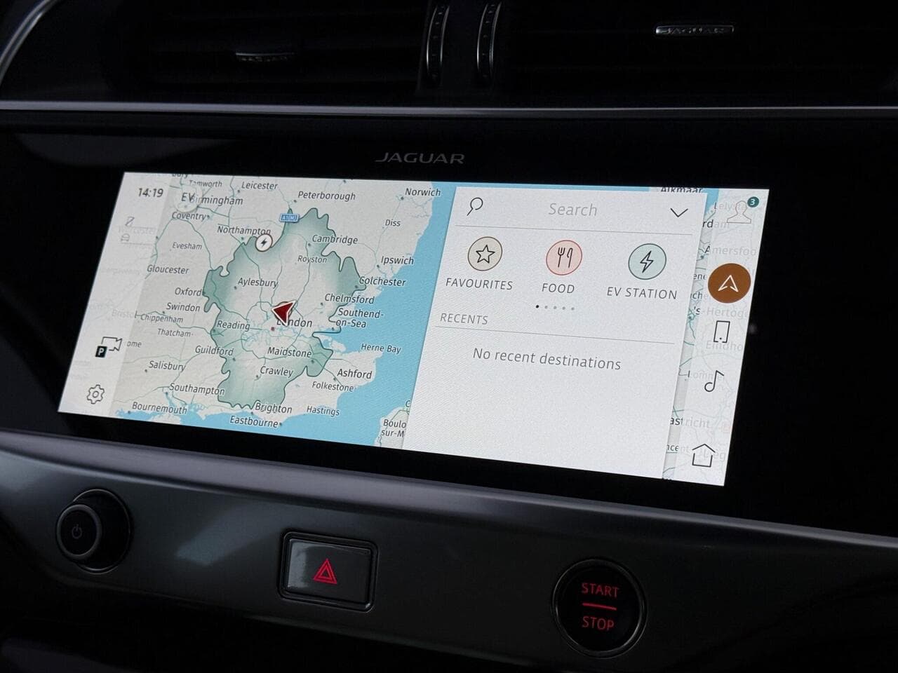 Jaguar I-PACE thumbnail Infotainment System