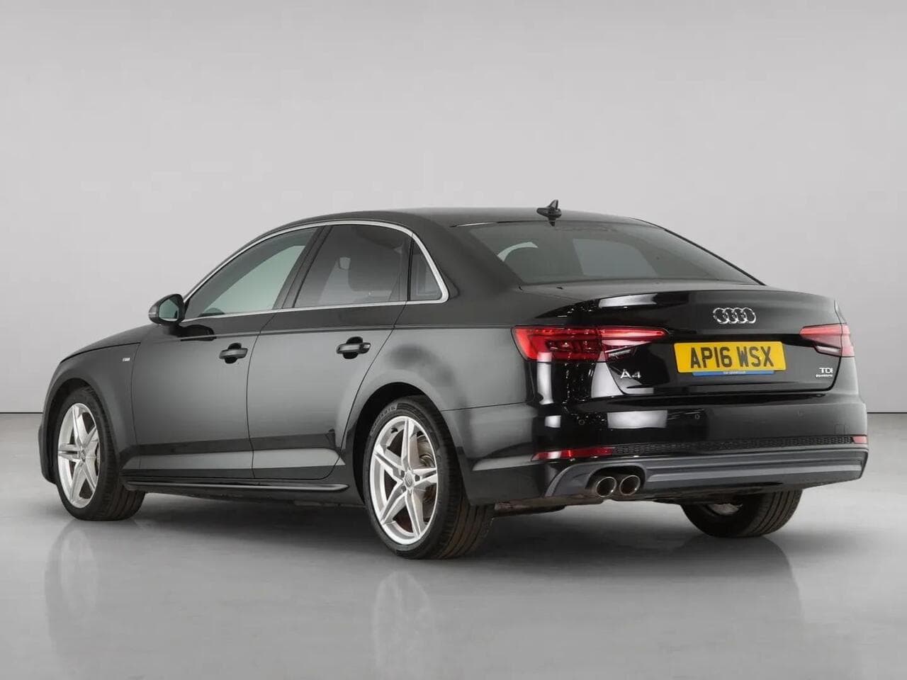 Audi A4 thumbnail Rear Left