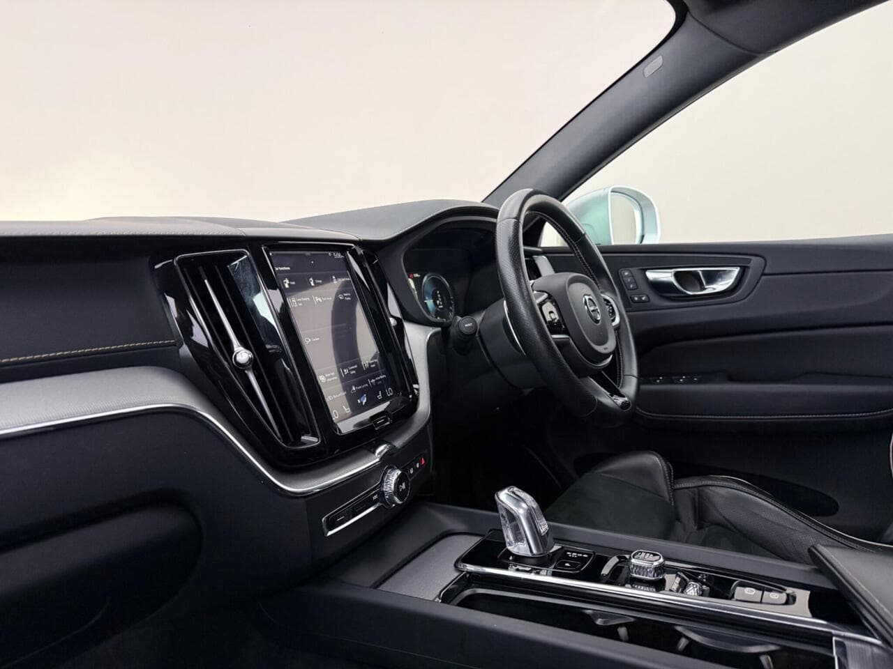 Volvo XC60 thumbnail Interior Front