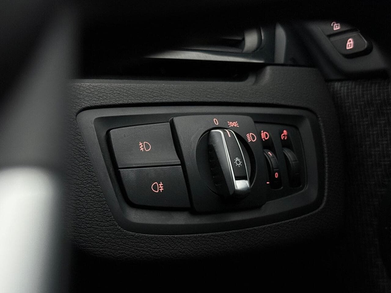 BMW X1 thumbnail Misc Controls
