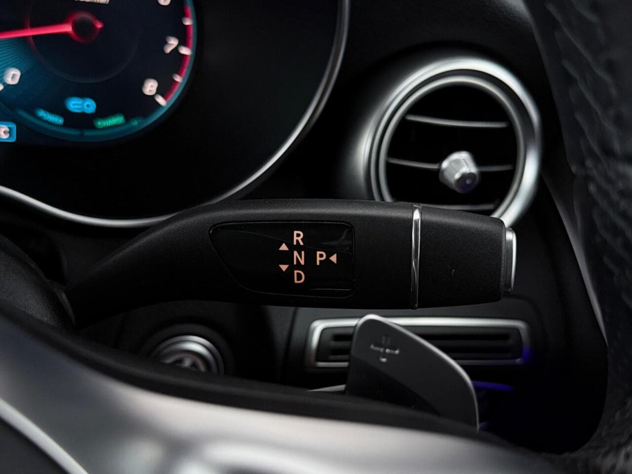 Mercedes-Benz C Class thumbnail Misc Controls