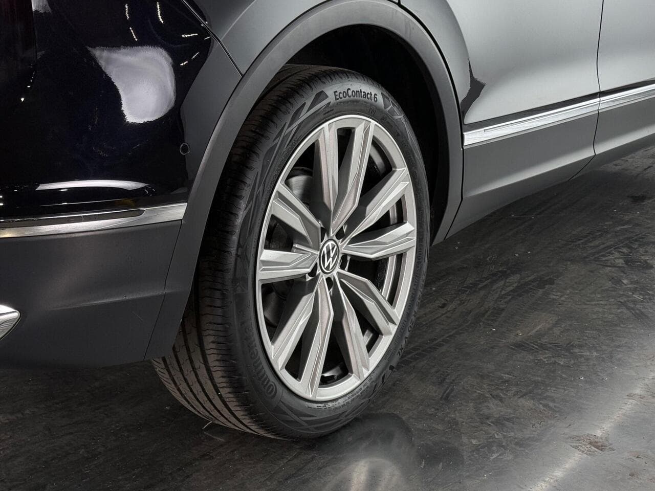 Volkswagen Tiguan thumbnail Wheel