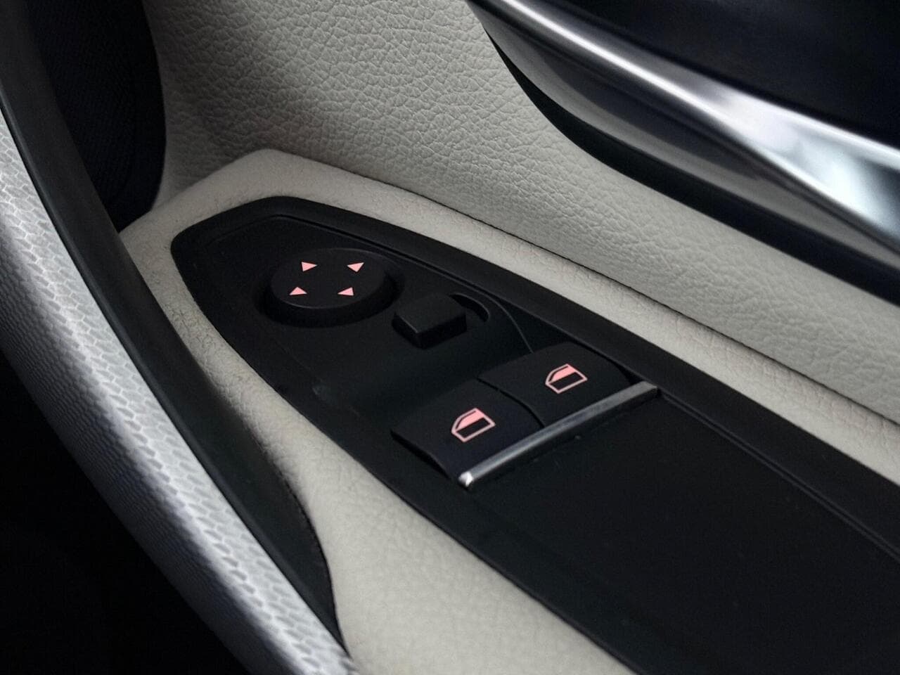 BMW 4 Series thumbnail Misc Controls