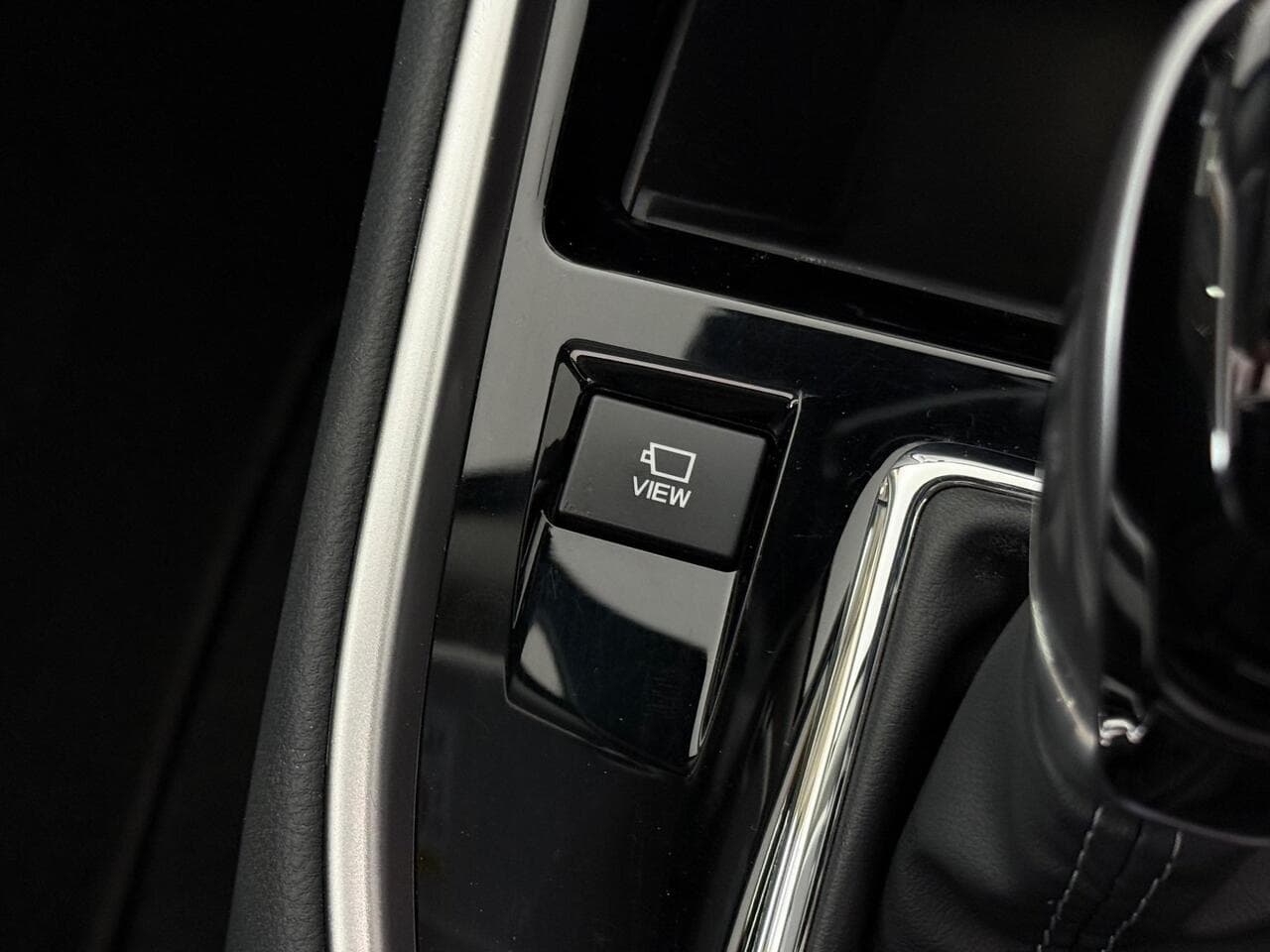 Subaru Outback thumbnail Misc Controls