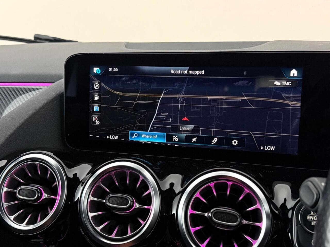 Mercedes-Benz GLA thumbnail Infotainment System
