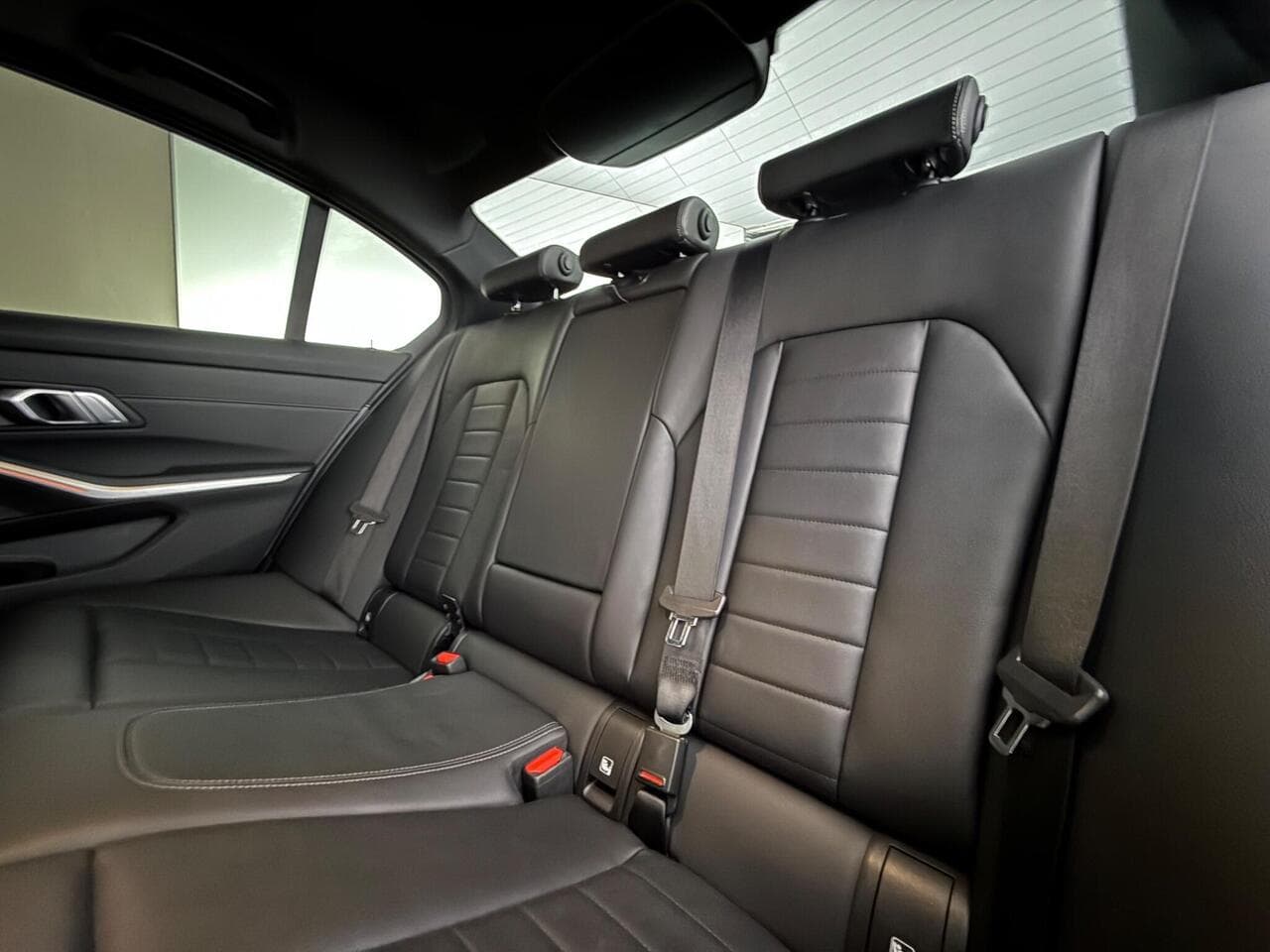 BMW 3 Series thumbnail Seats Rear
