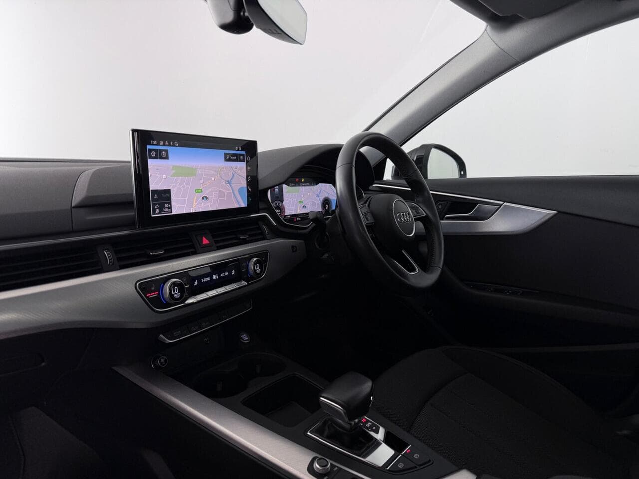Audi A4 Avant thumbnail Interior Front