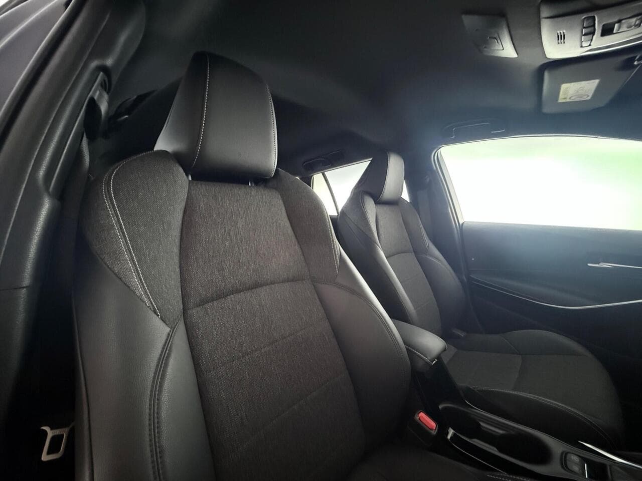 Toyota Corolla thumbnail Seat Driver