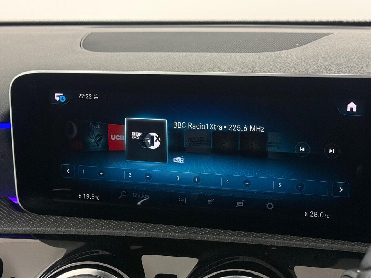 Mercedes-Benz A Class thumbnail Infotainment System
