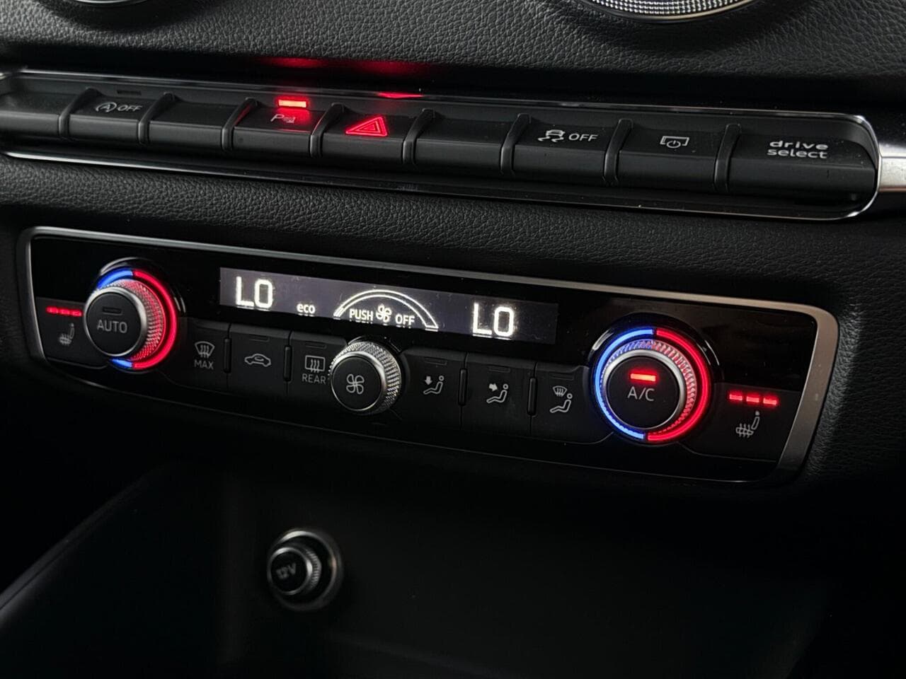Audi A3 thumbnail Misc Controls