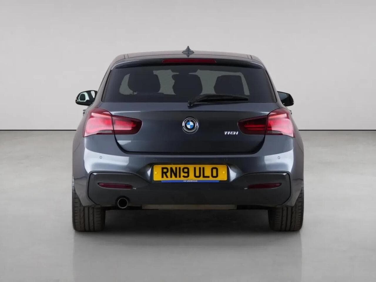 BMW 1 Series thumbnail Rear