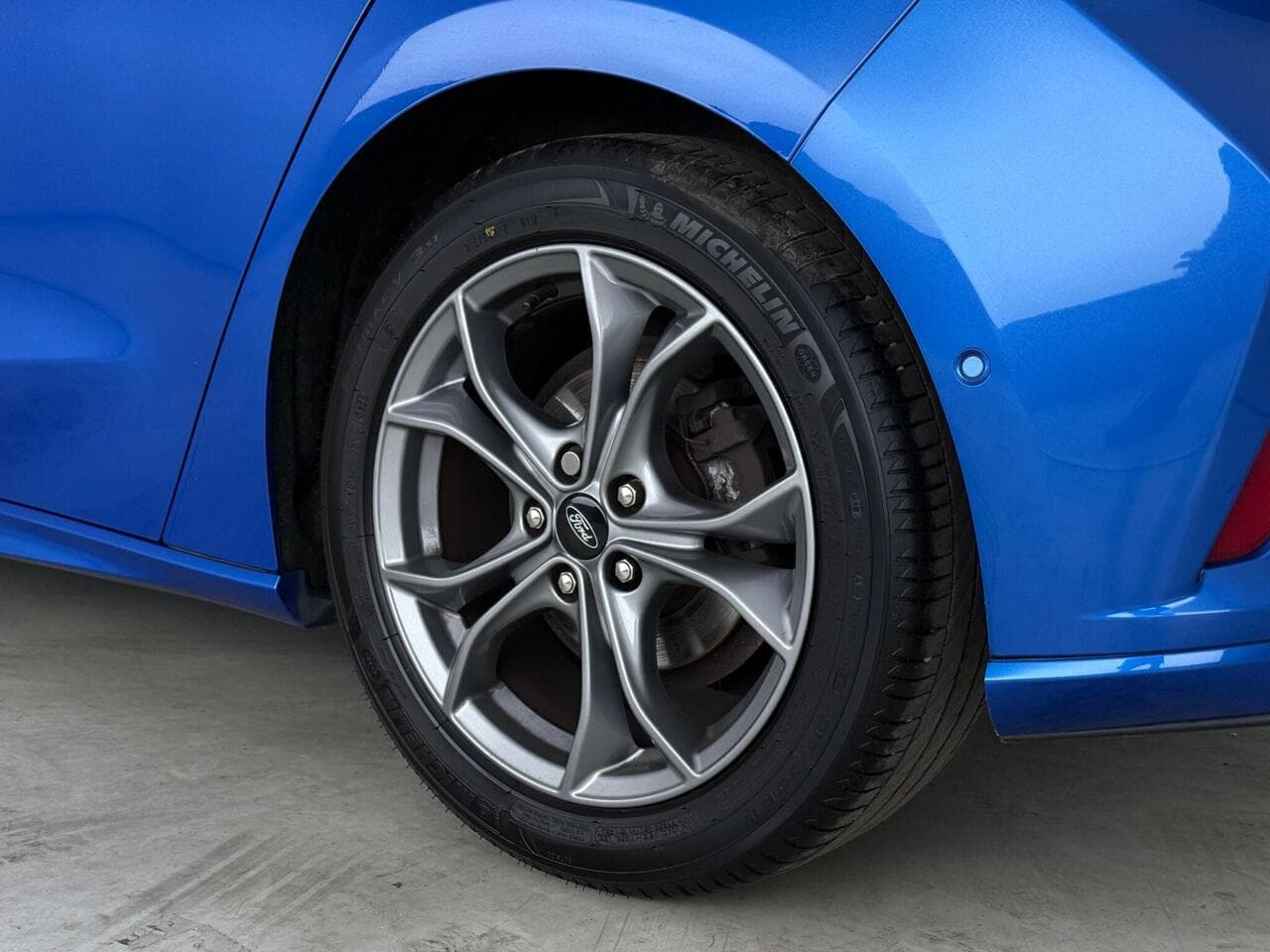 Ford Focus thumbnail Wheel