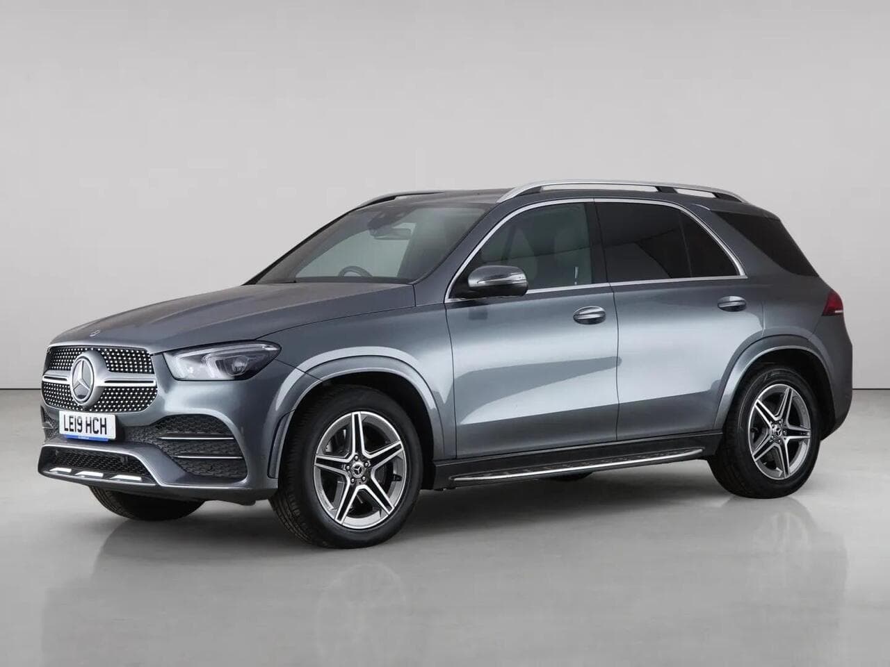 Mercedes-Benz GLE thumbnail Front Left