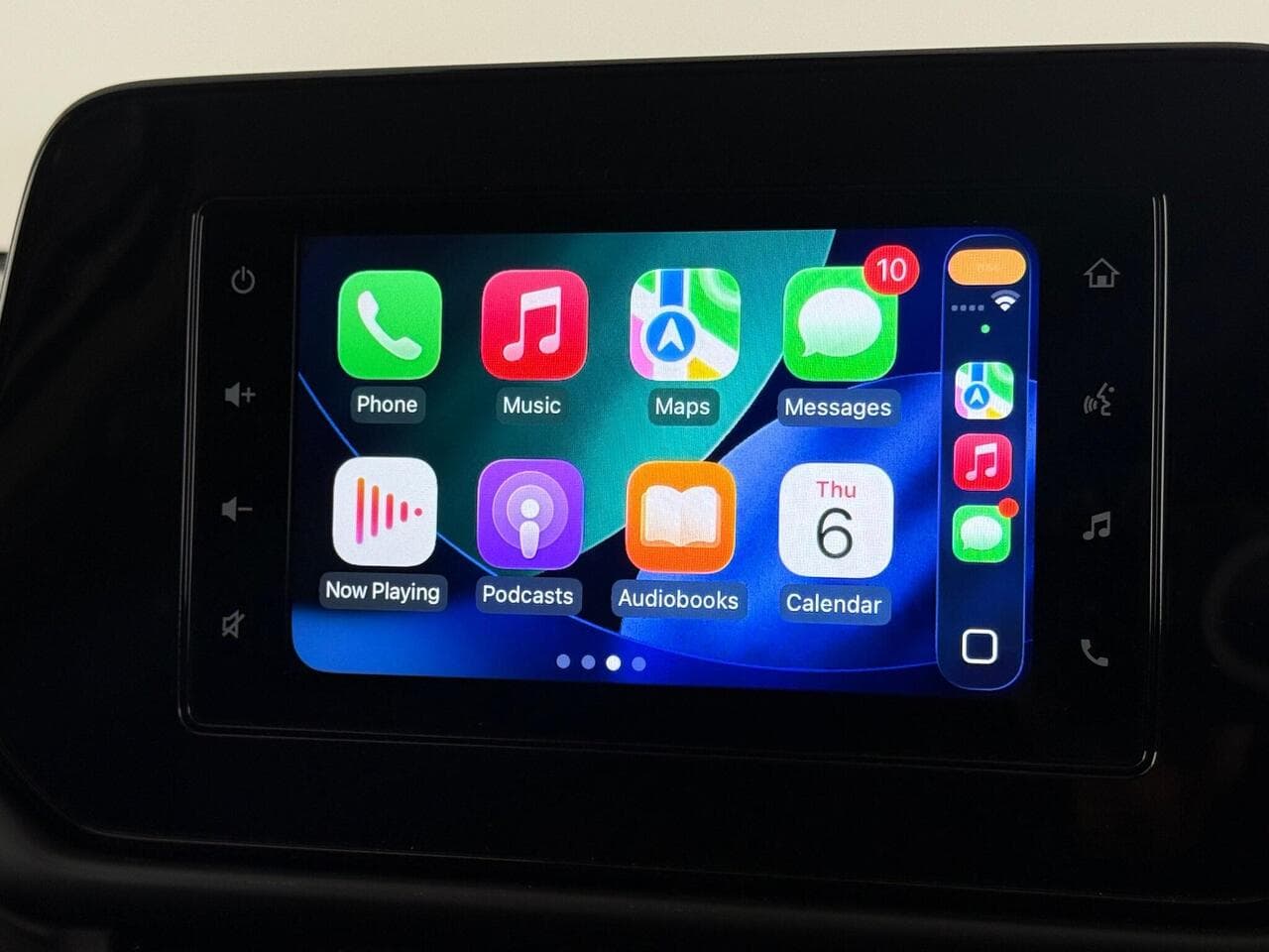 Suzuki S-Cross thumbnail Infotainment System