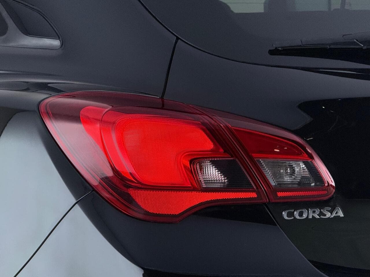 Vauxhall Corsa thumbnail Lights Rear