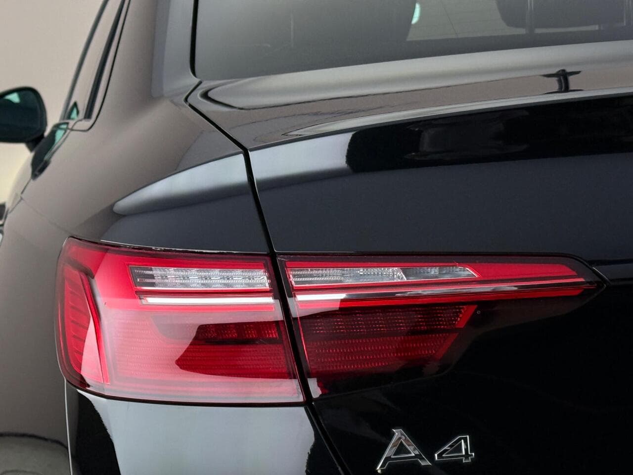 Audi A4 thumbnail Inconclusive