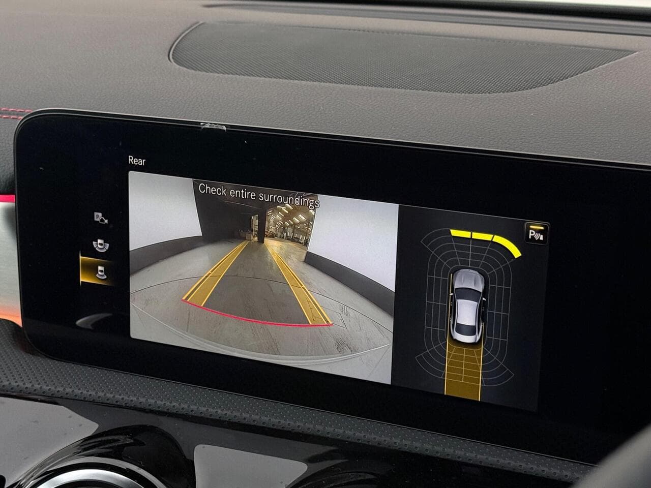 Mercedes-Benz CLA thumbnail Infotainment System