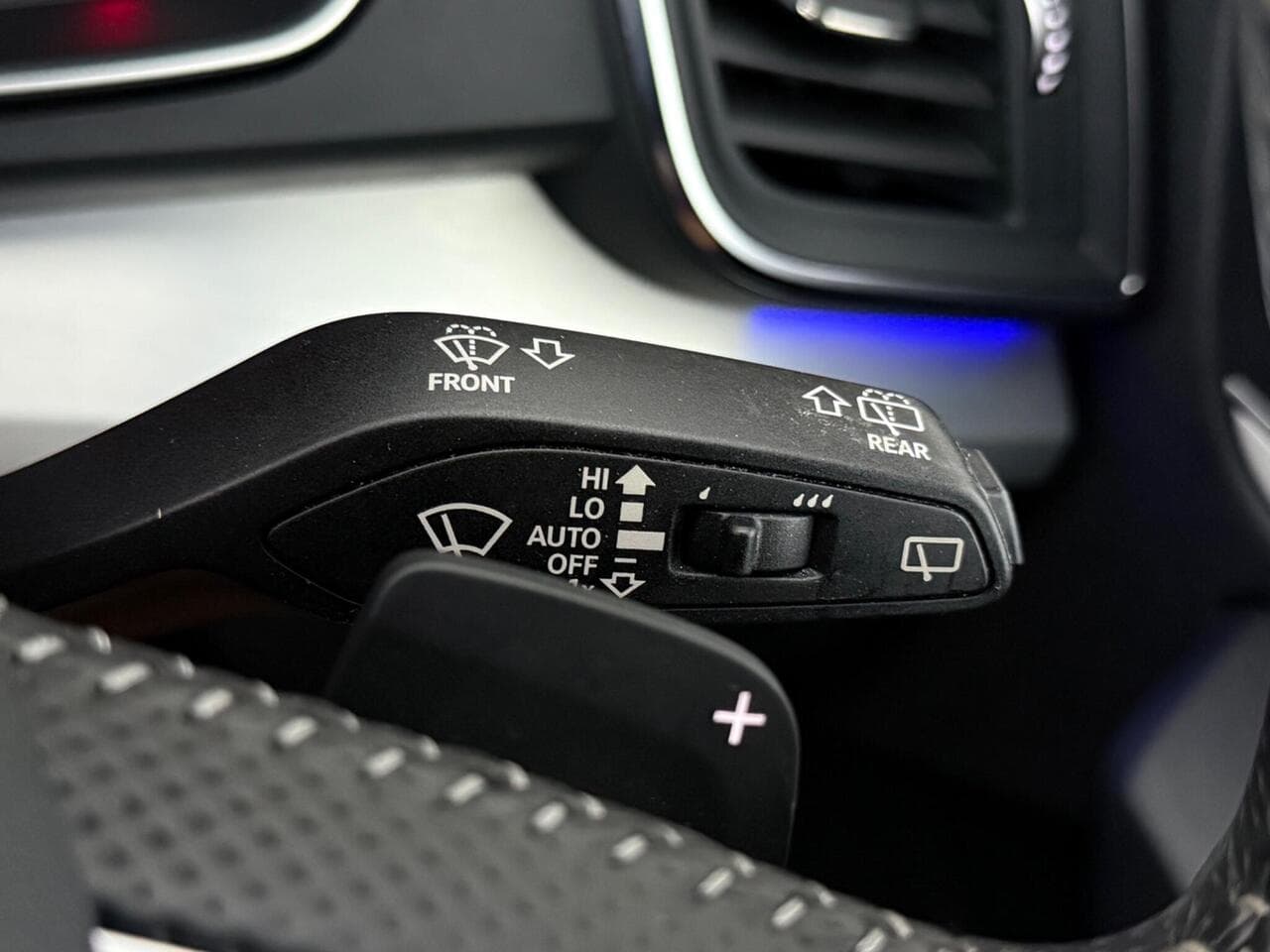 Audi Q5 thumbnail Misc Controls