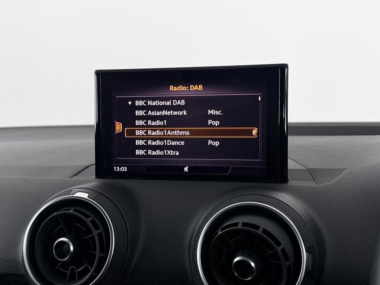 Audi Q2 thumbnail Infotainment System