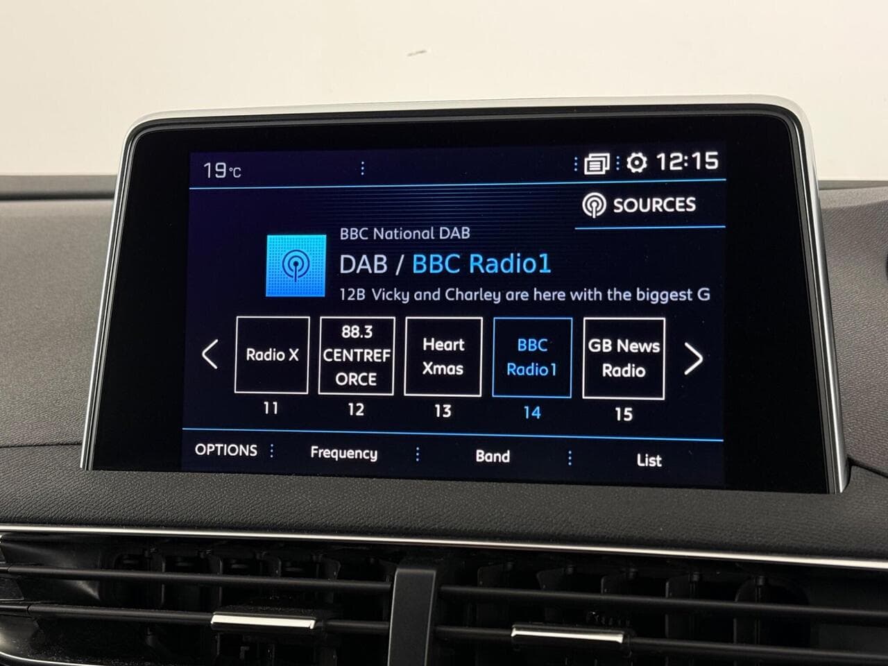 Peugeot 3008 thumbnail Infotainment System