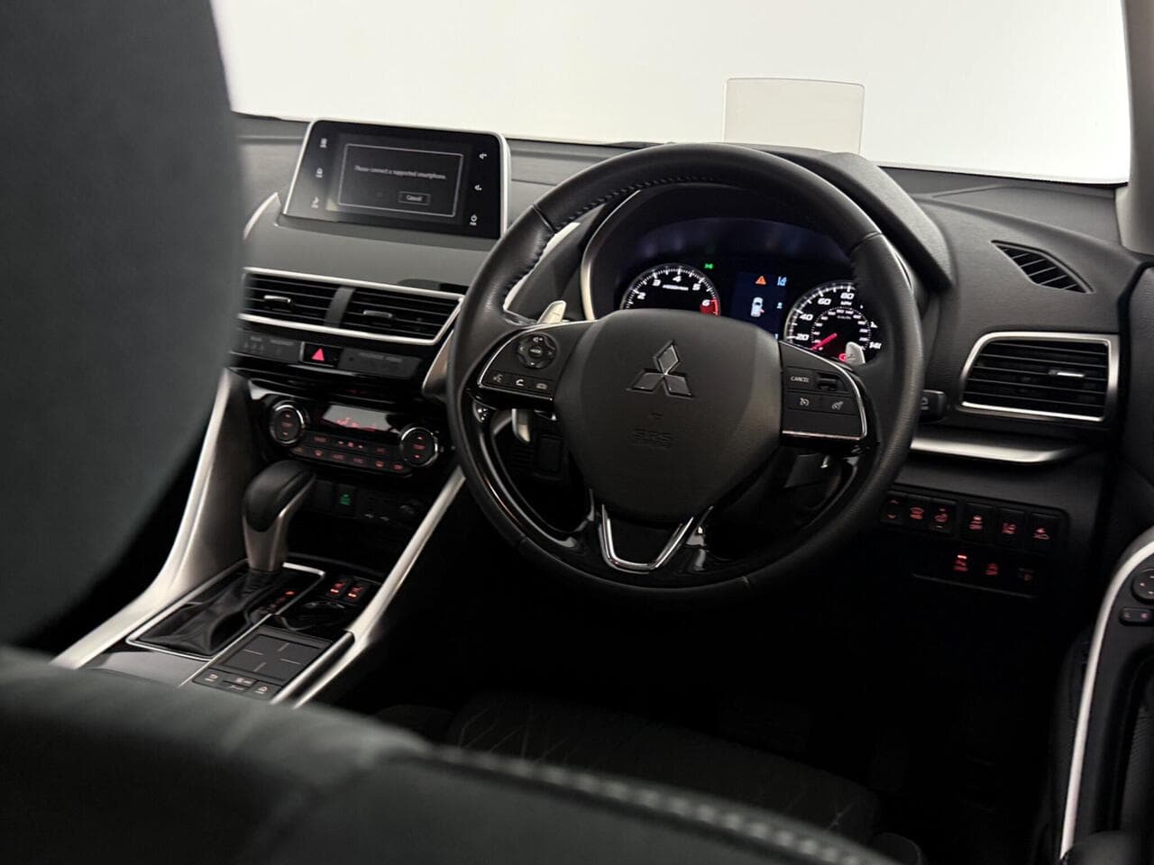 Mitsubishi Eclipse Cross thumbnail Steering Wheel