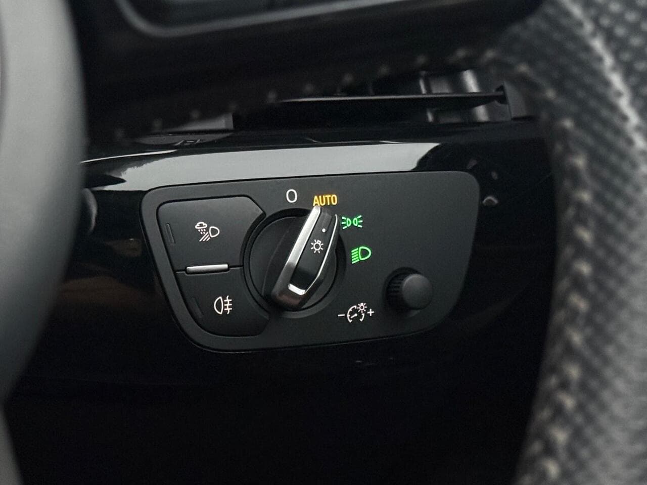 Audi A5 thumbnail Misc Controls