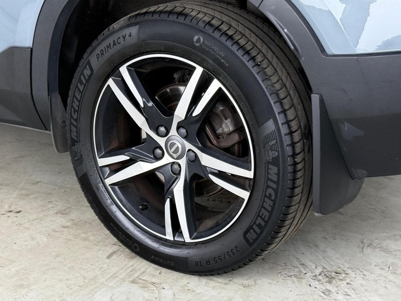 Volvo XC40 thumbnail Wheel