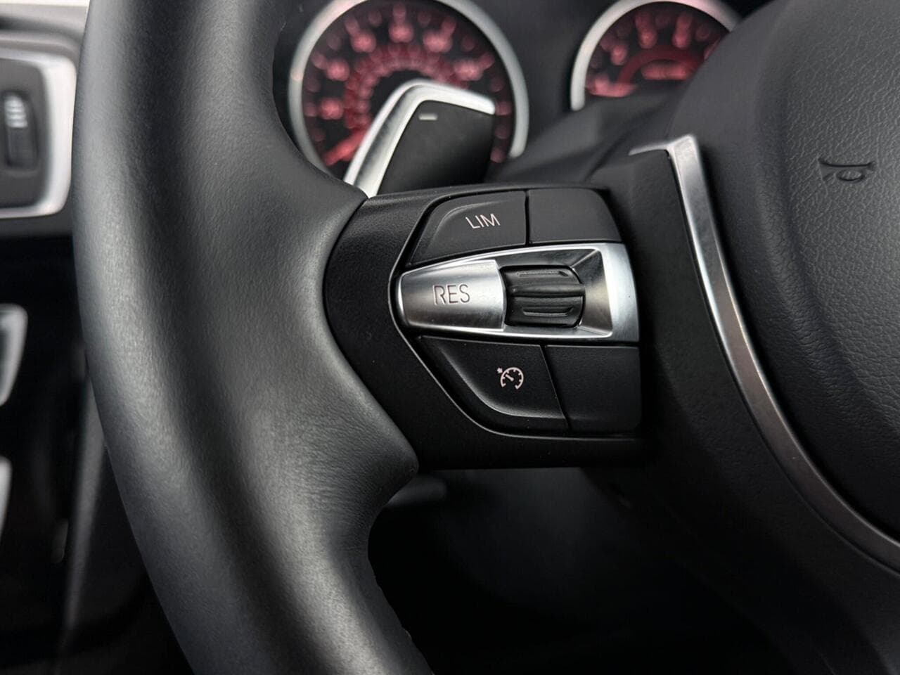 BMW 2 Series thumbnail Misc Controls
