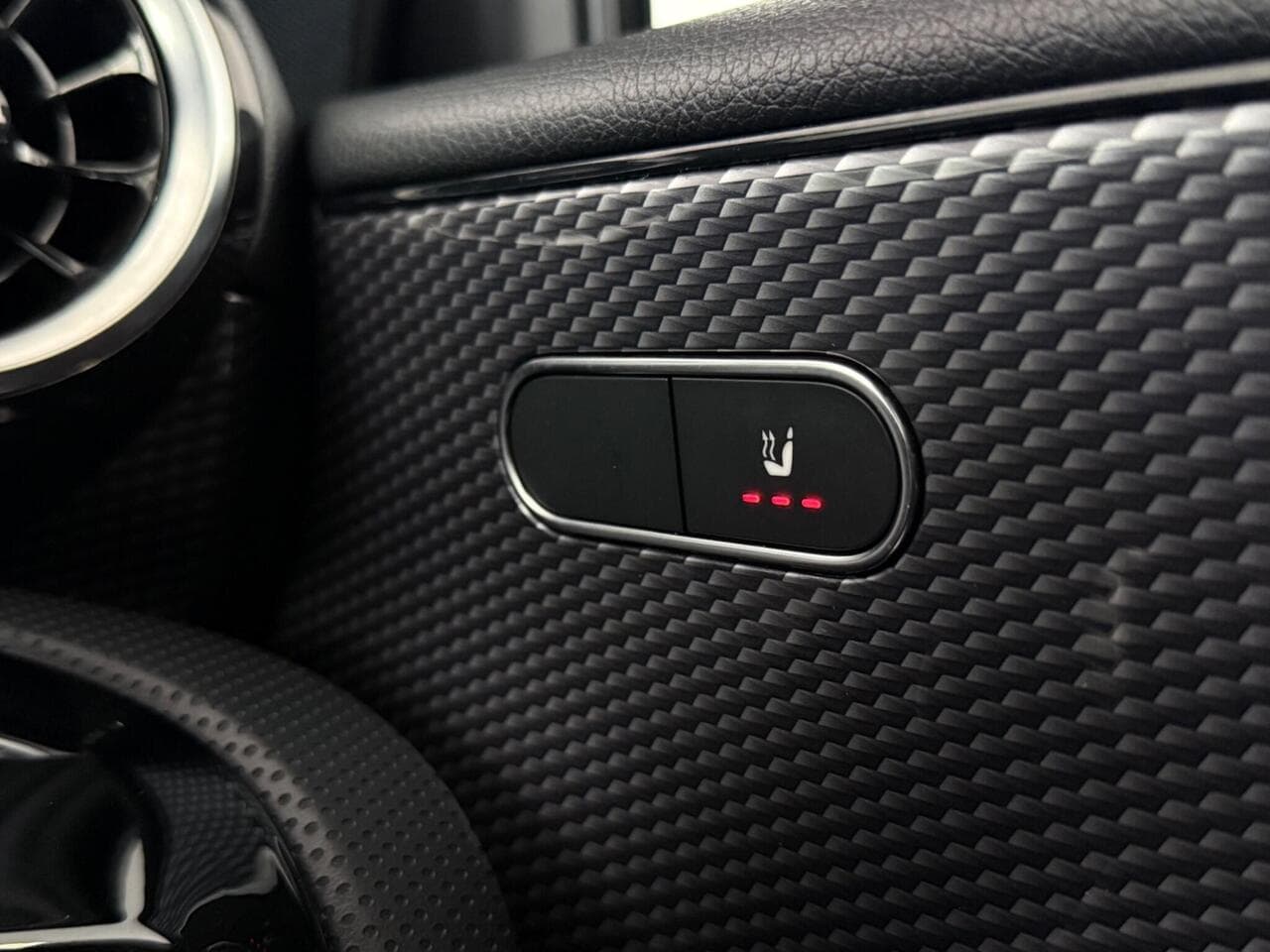 Mercedes-Benz A Class thumbnail Misc Controls