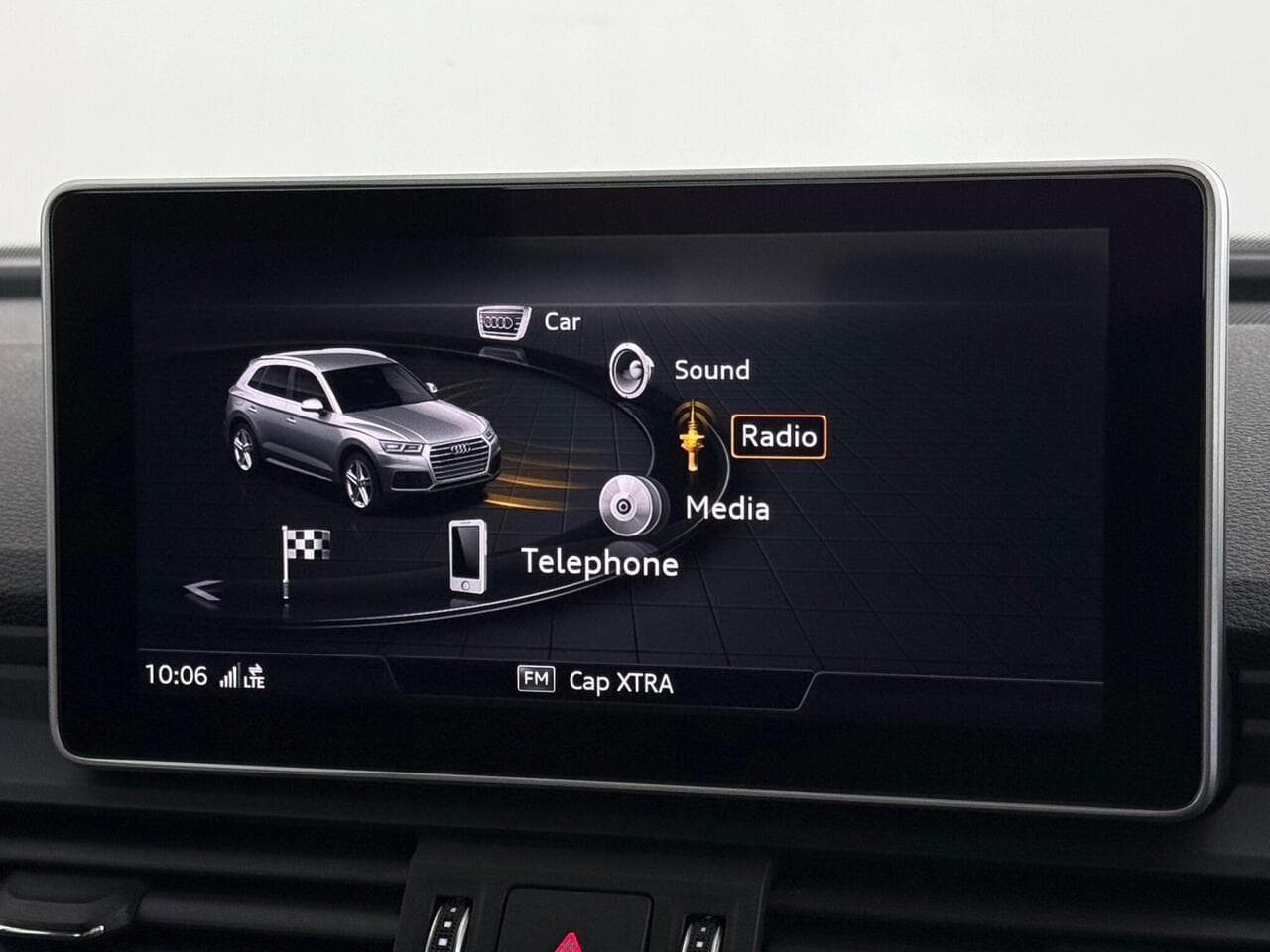 Audi Q5 thumbnail Infotainment System