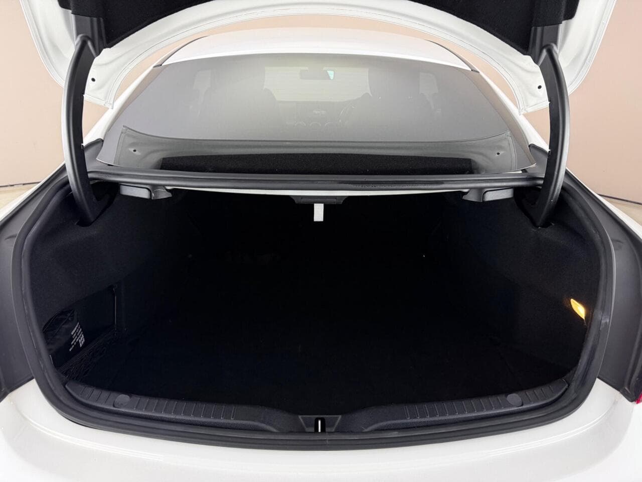 Mercedes-Benz C Class thumbnail Boot