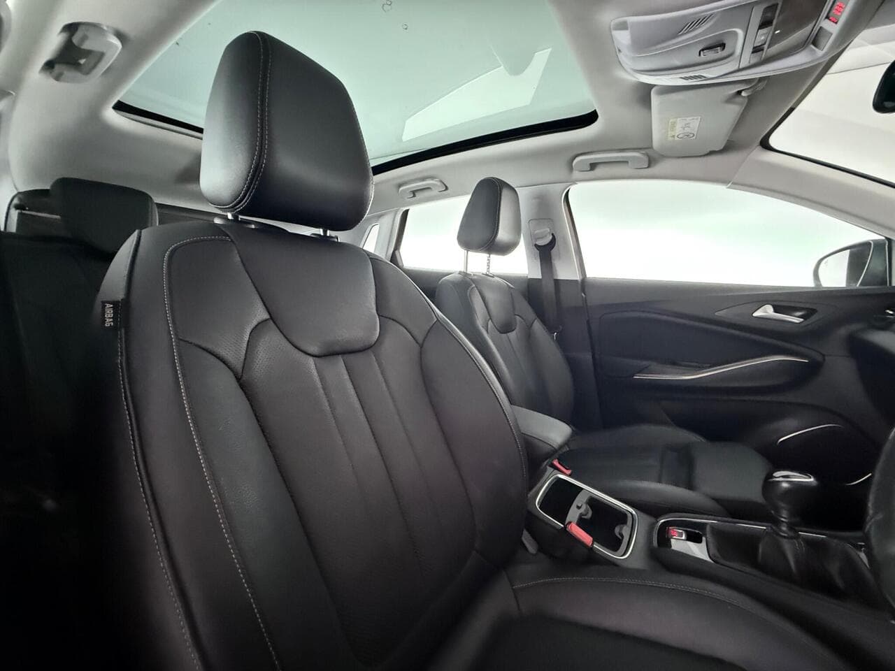 Vauxhall Grandland X thumbnail Seat Driver