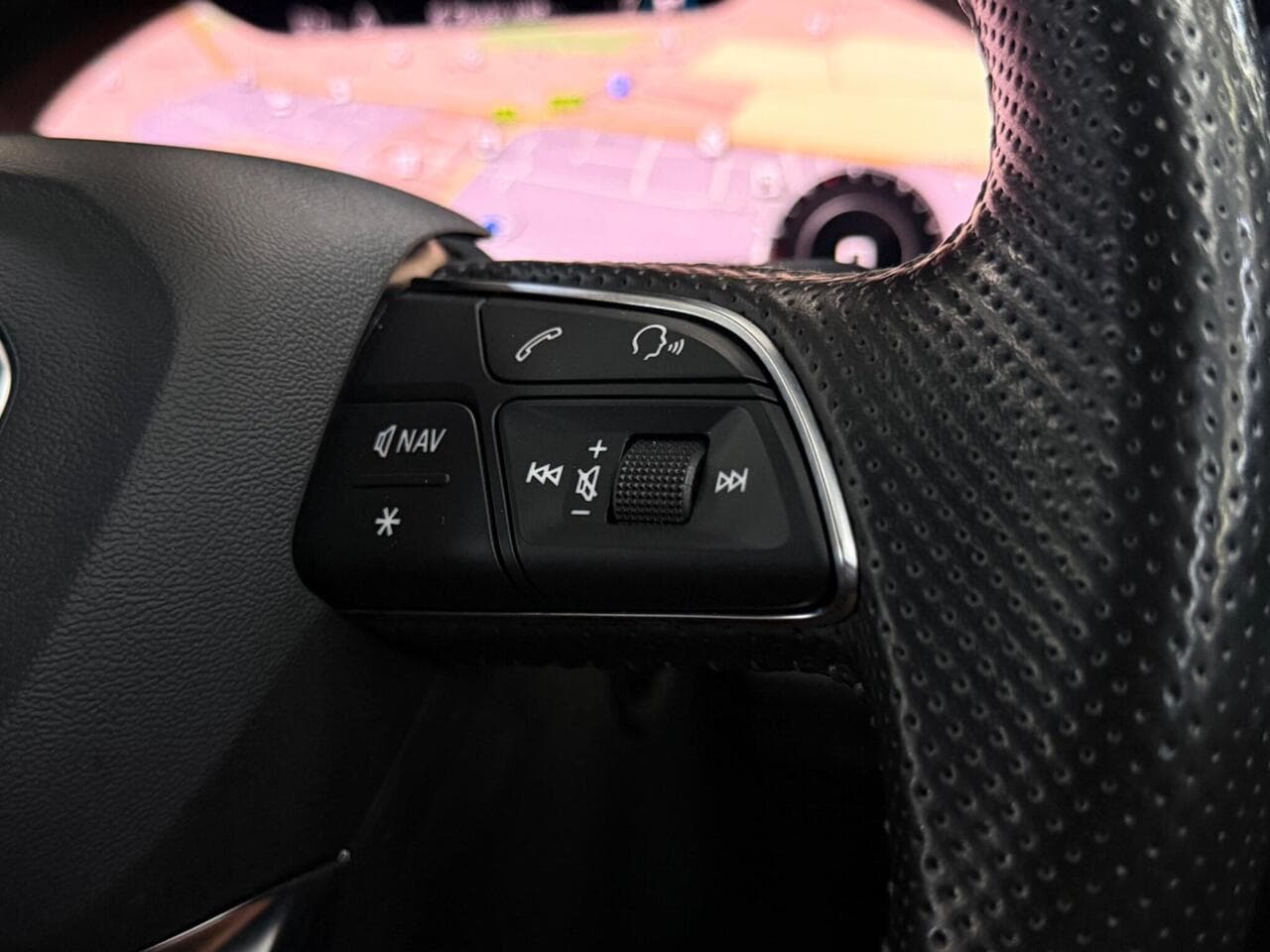 Audi Q5 thumbnail Misc Controls