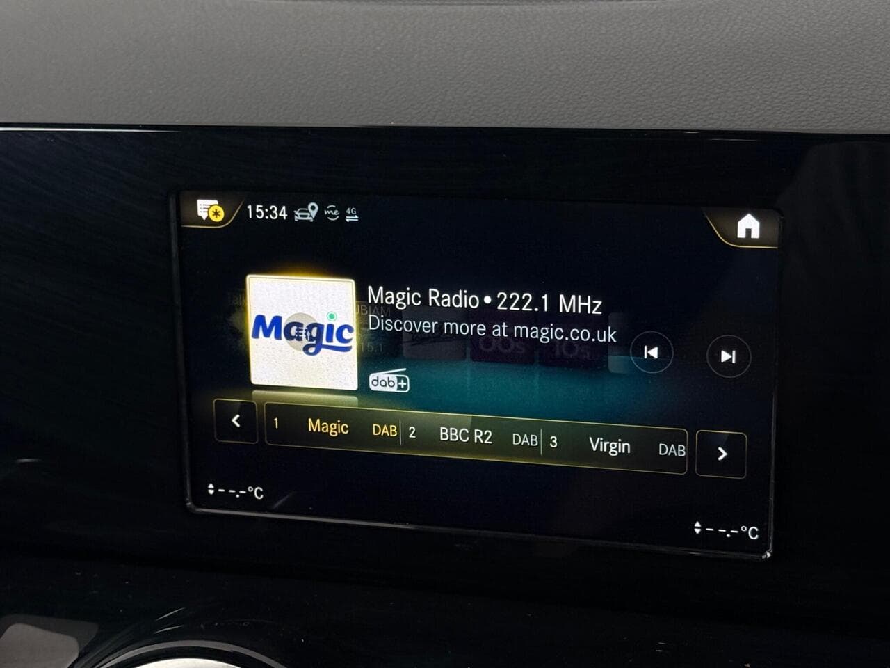 Mercedes-Benz B Class thumbnail Infotainment System