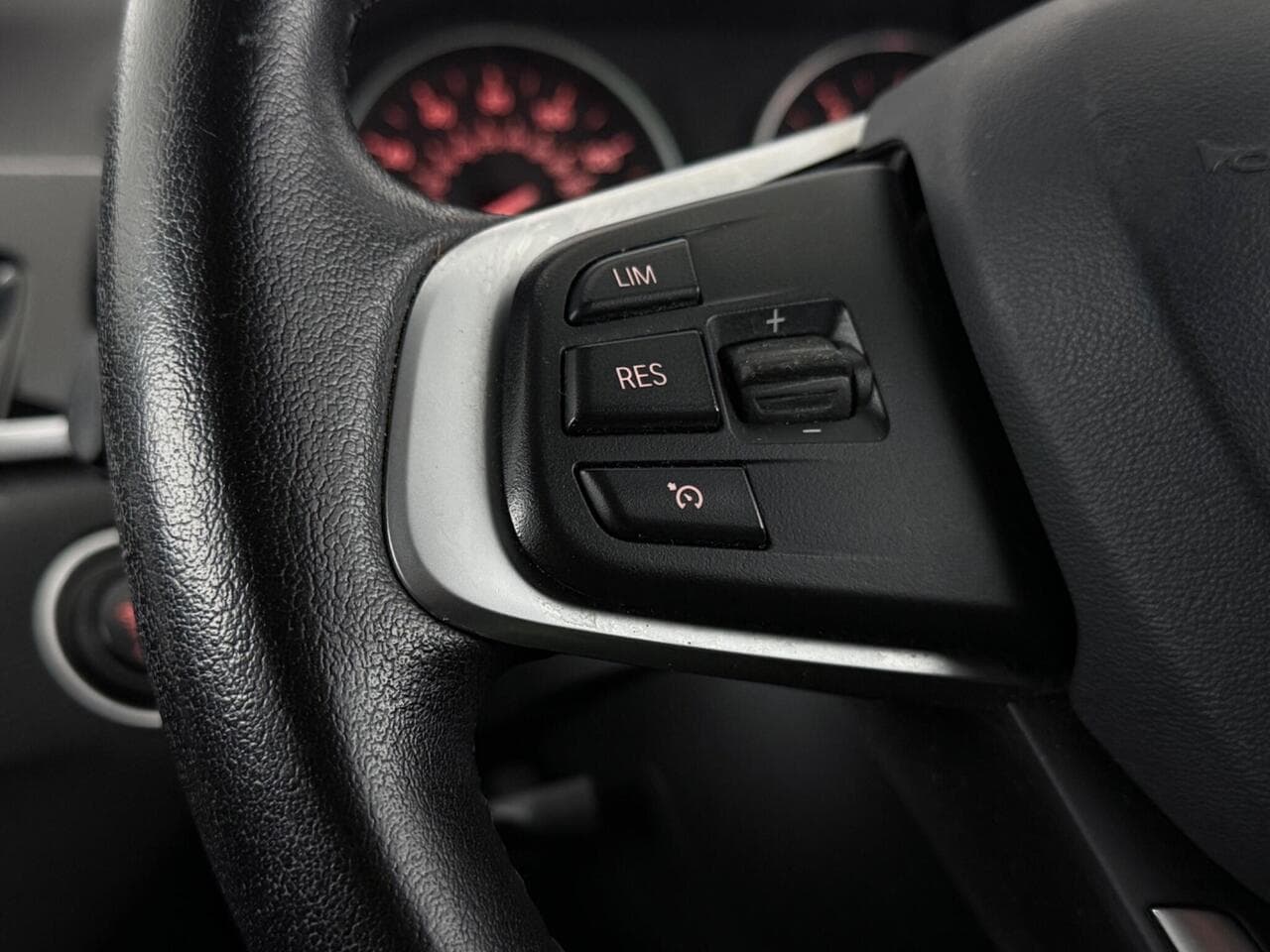 BMW X1 thumbnail Misc Controls