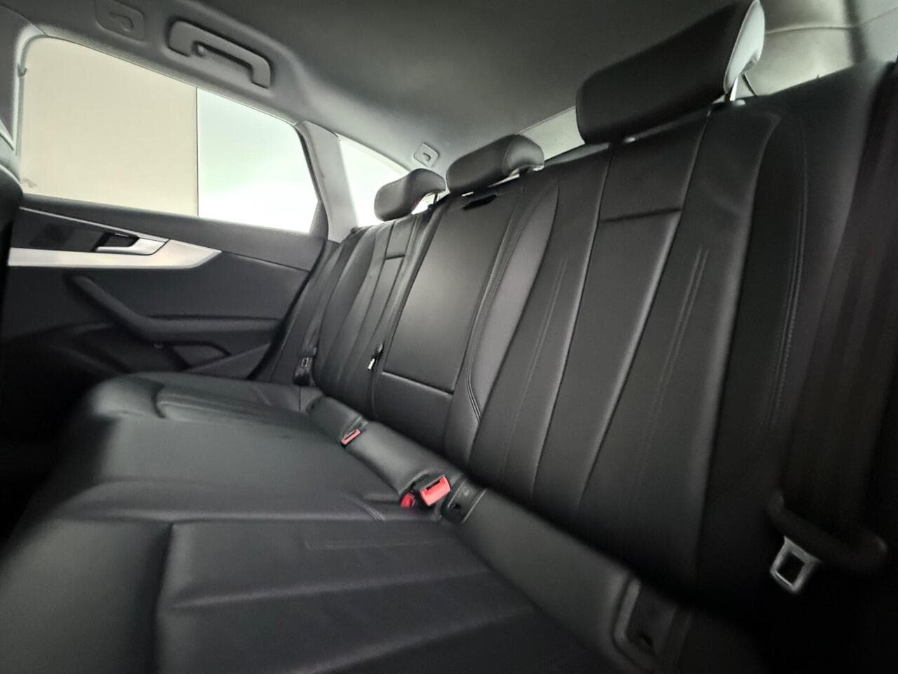 Audi A4 Avant thumbnail Seats Rear