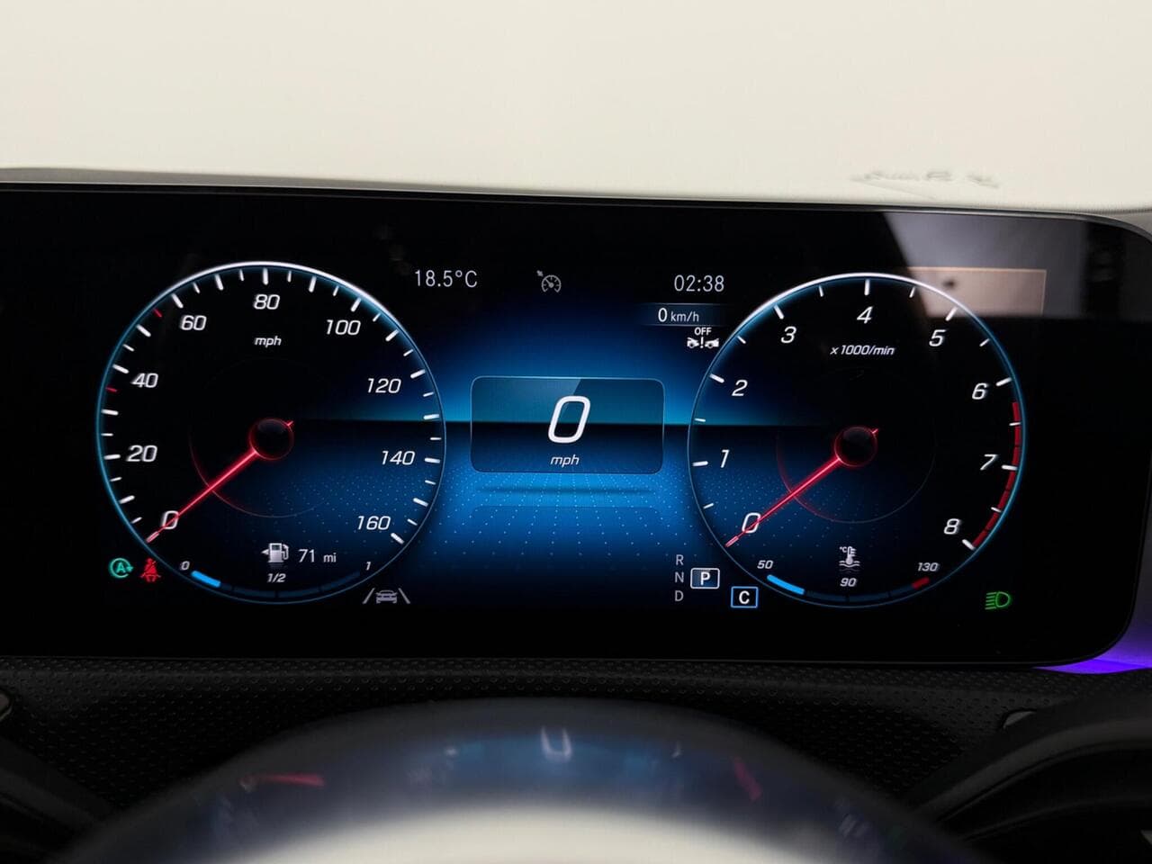 Mercedes-Benz CLA thumbnail Driver Instruments