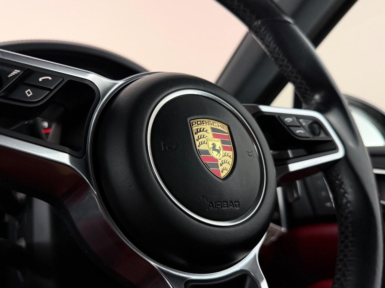 Porsche Cayenne thumbnail Steering Wheel