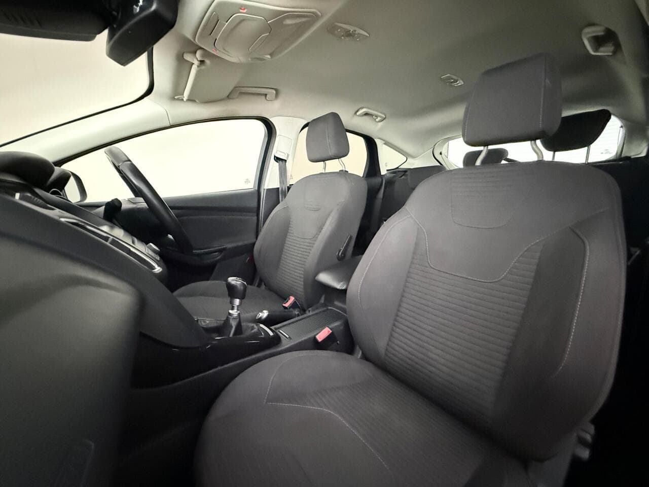 Ford Focus thumbnail Seat Front Passenger