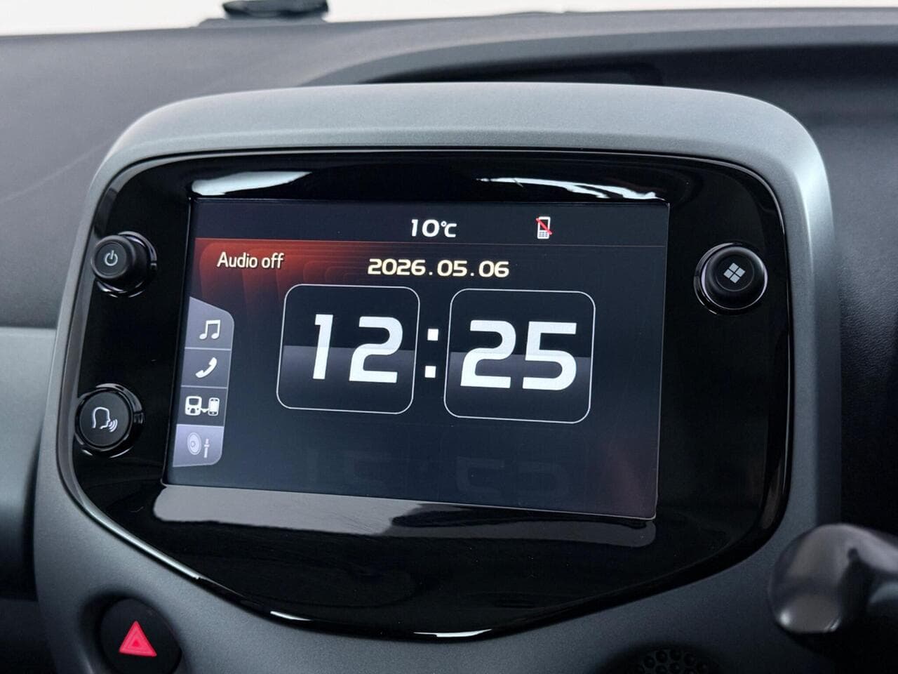Toyota AYGO thumbnail Infotainment System