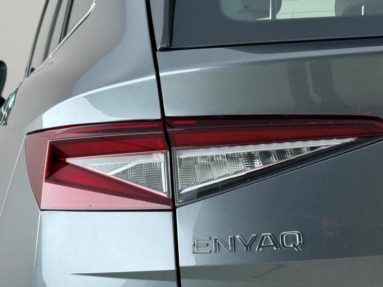 Skoda Enyaq thumbnail Lights Rear