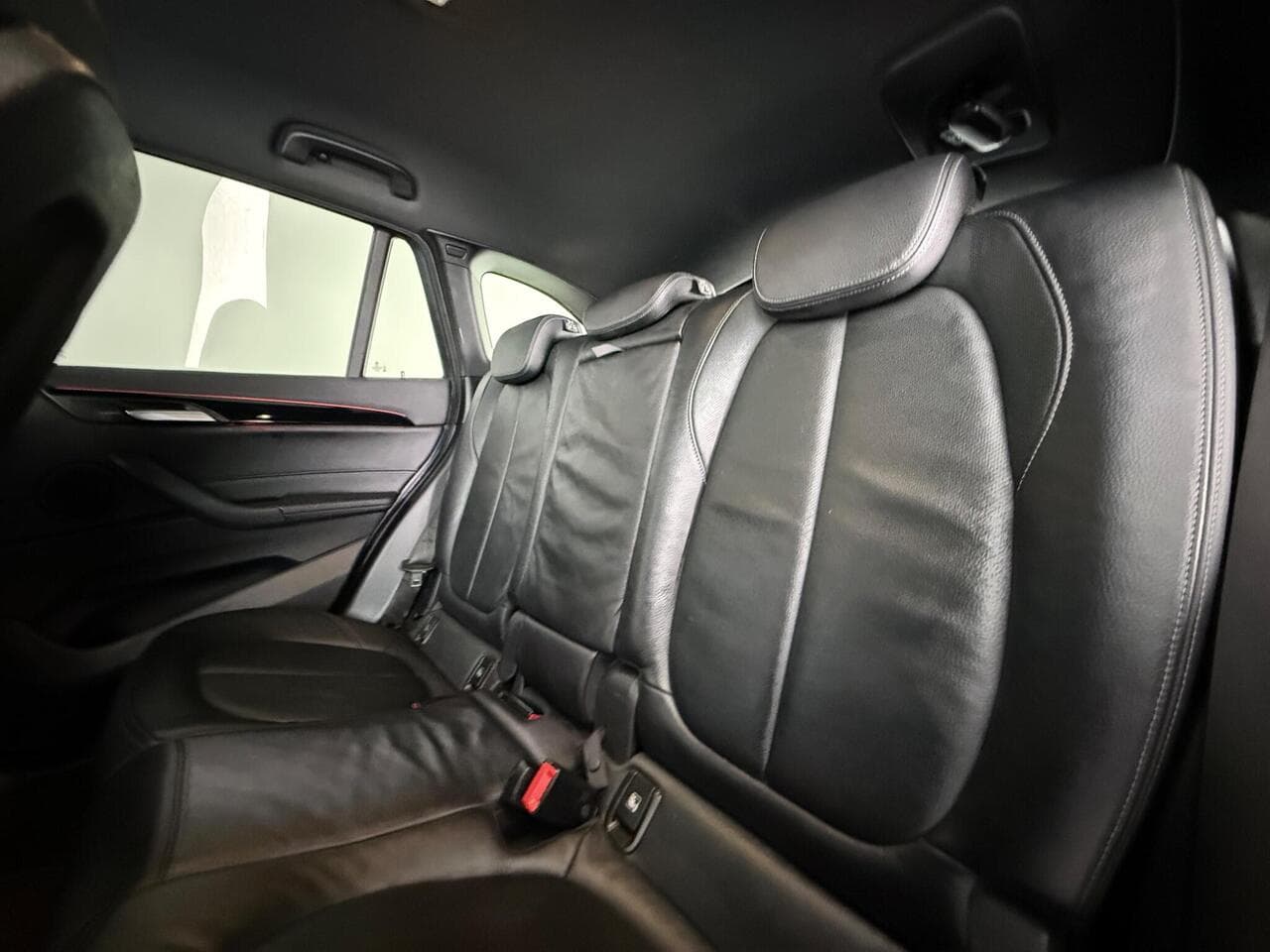 BMW X1 thumbnail Seats Rear