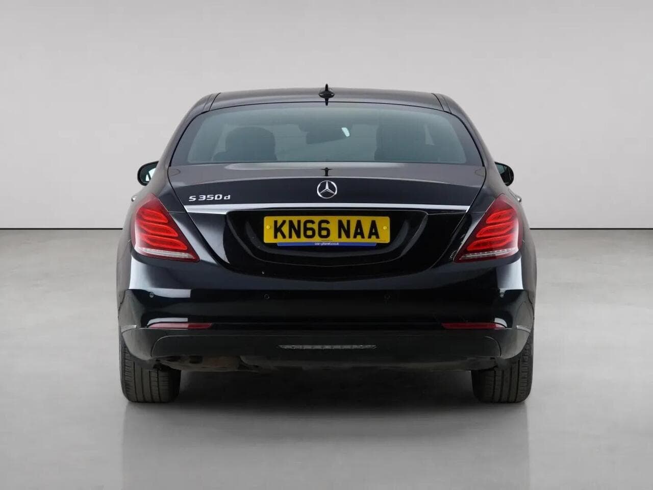 Mercedes-Benz S Class thumbnail Rear