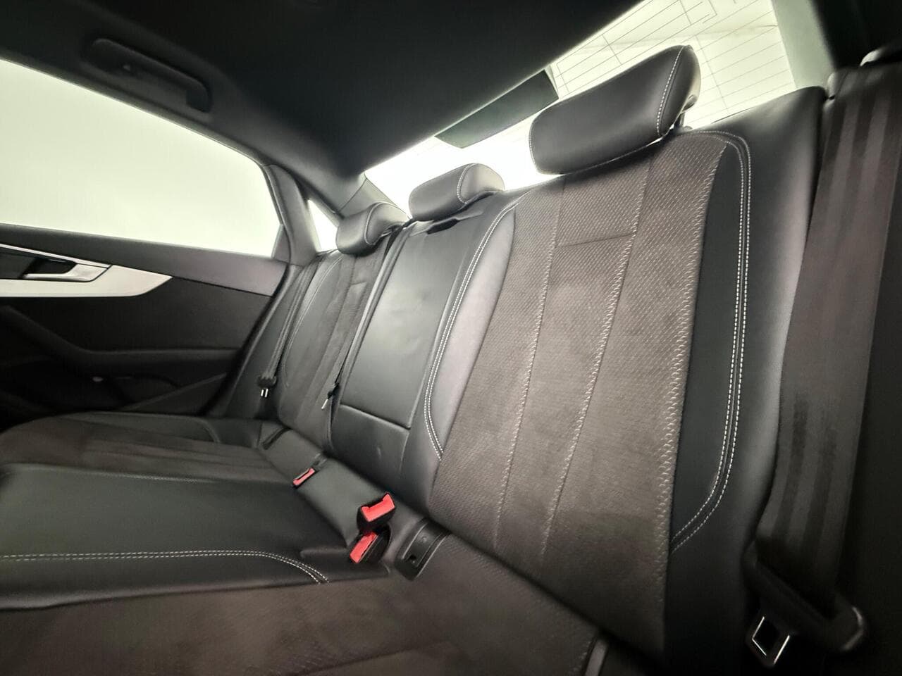 Audi A4 thumbnail Seats Rear