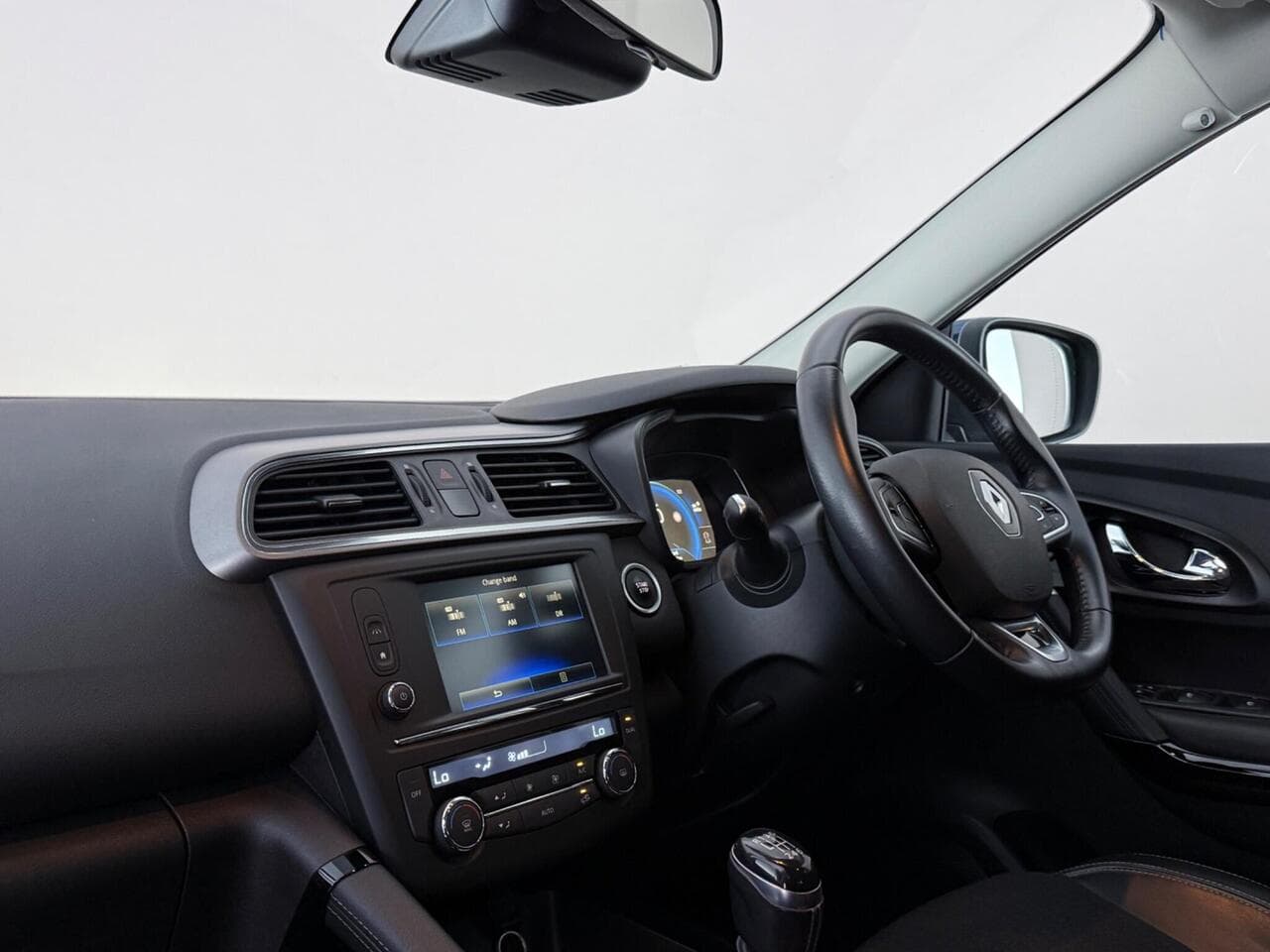 Renault Kadjar thumbnail Interior Front