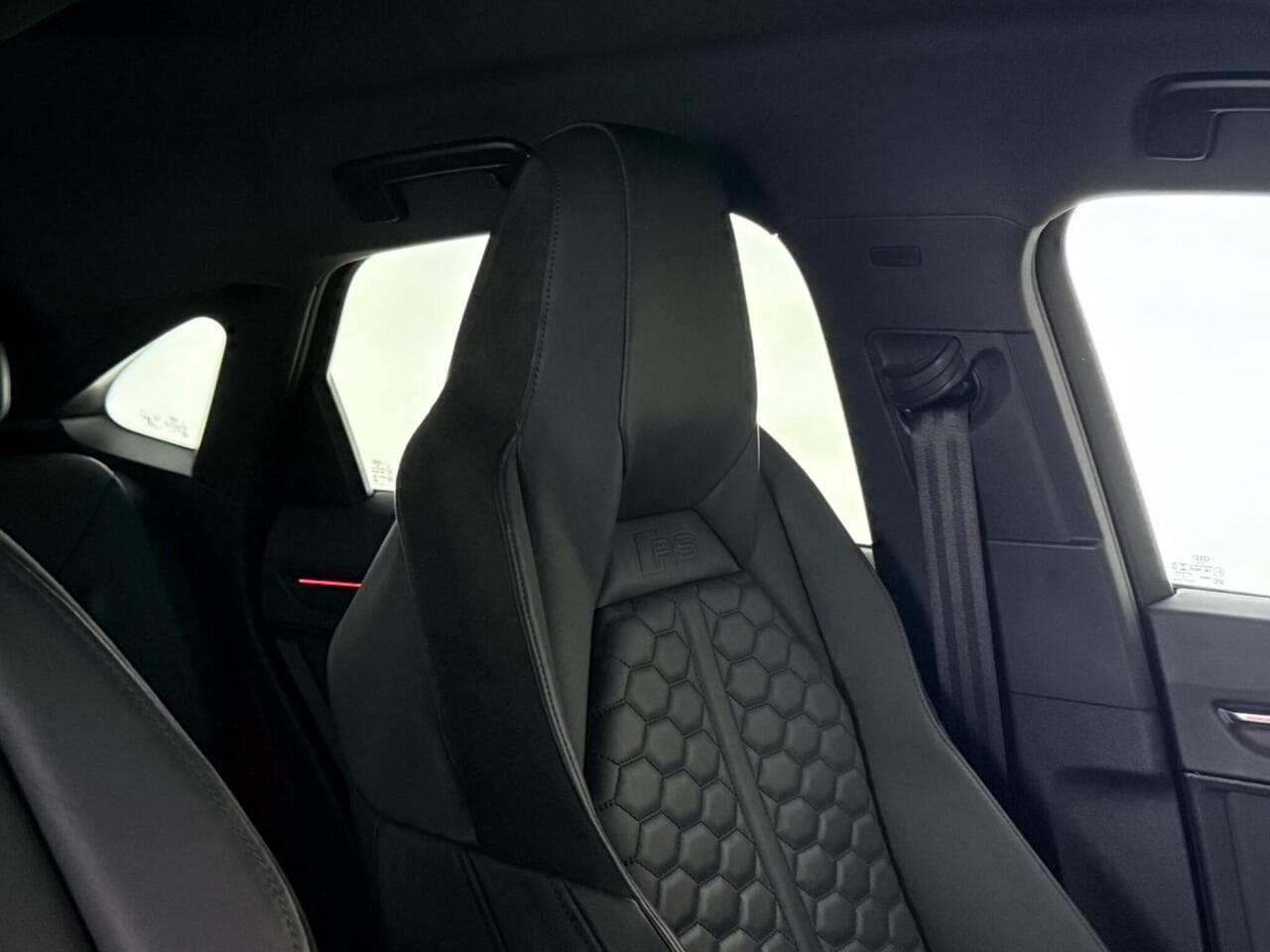 Audi RS Q3 thumbnail Inconclusive