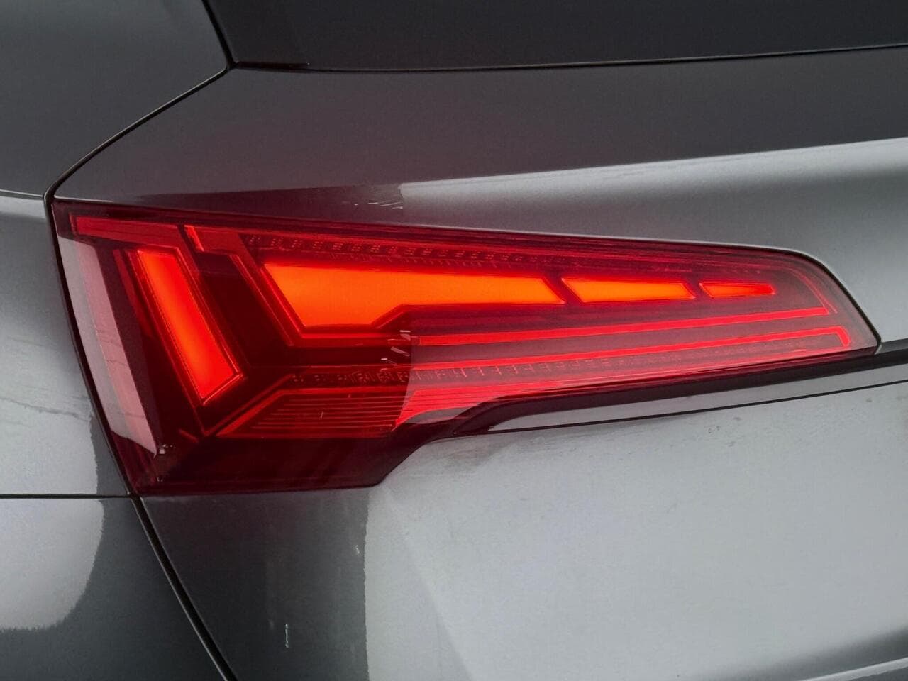 Audi Q5 thumbnail Lights Rear