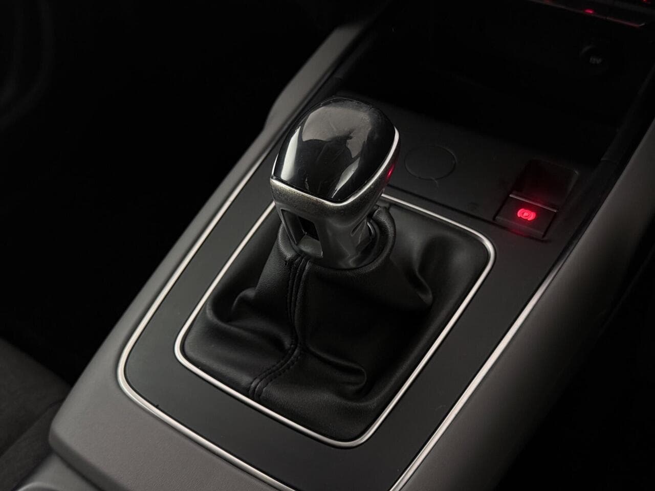 Citroen C5 Aircross thumbnail Interior Front