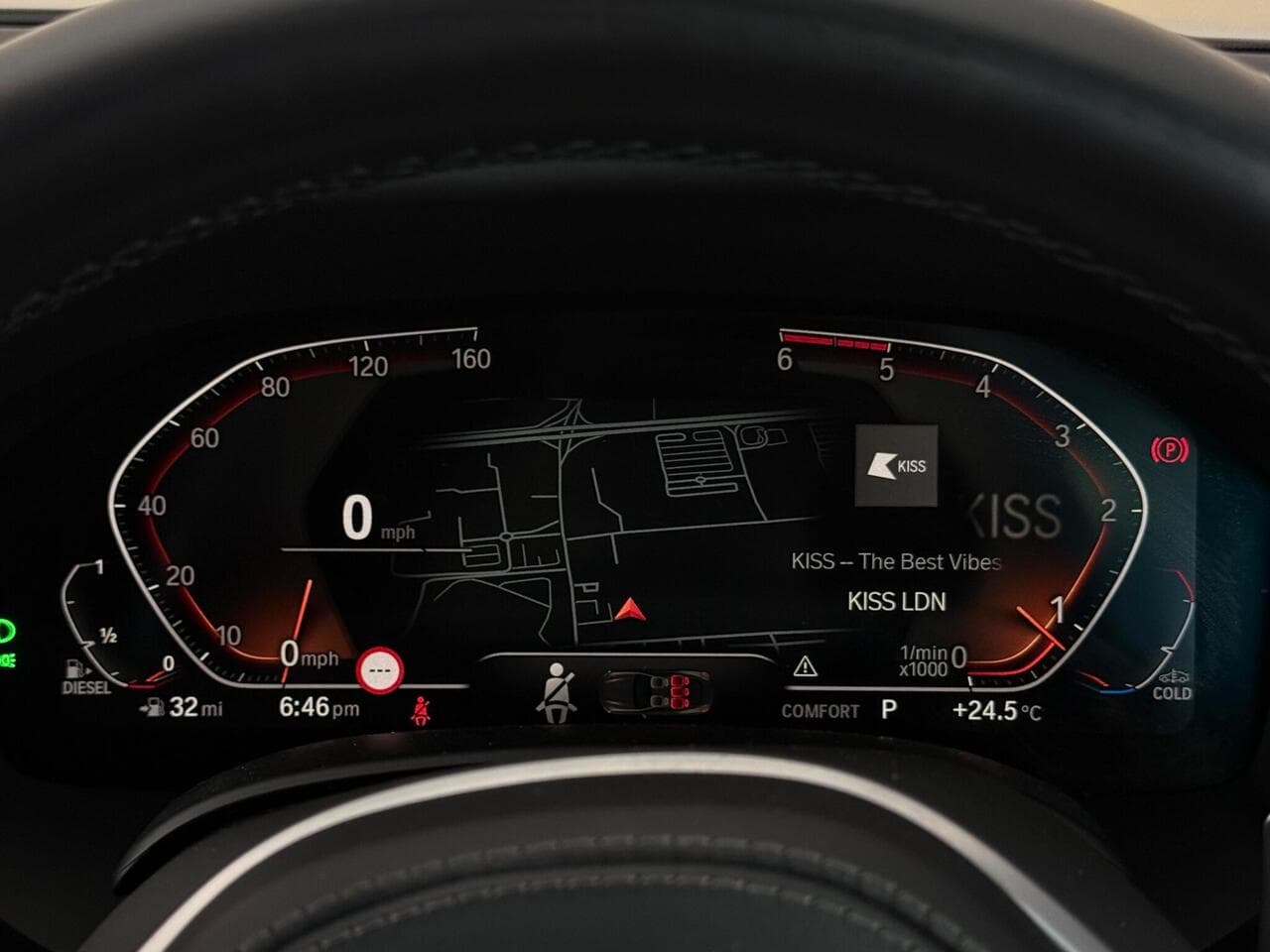 BMW 8 Series Gran Coupe thumbnail Driver Instruments
