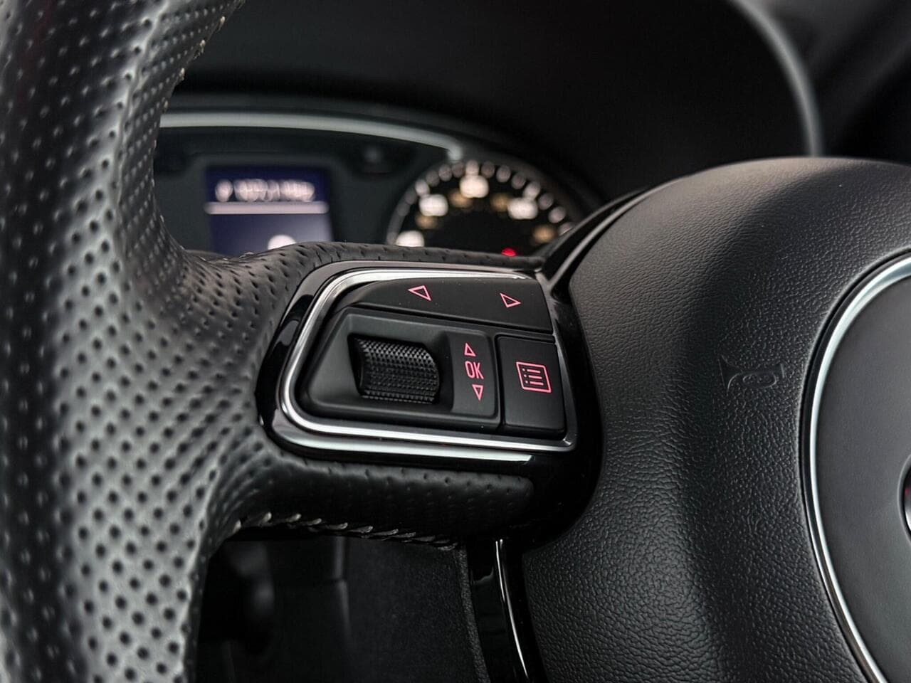 Audi A1 thumbnail Misc Controls